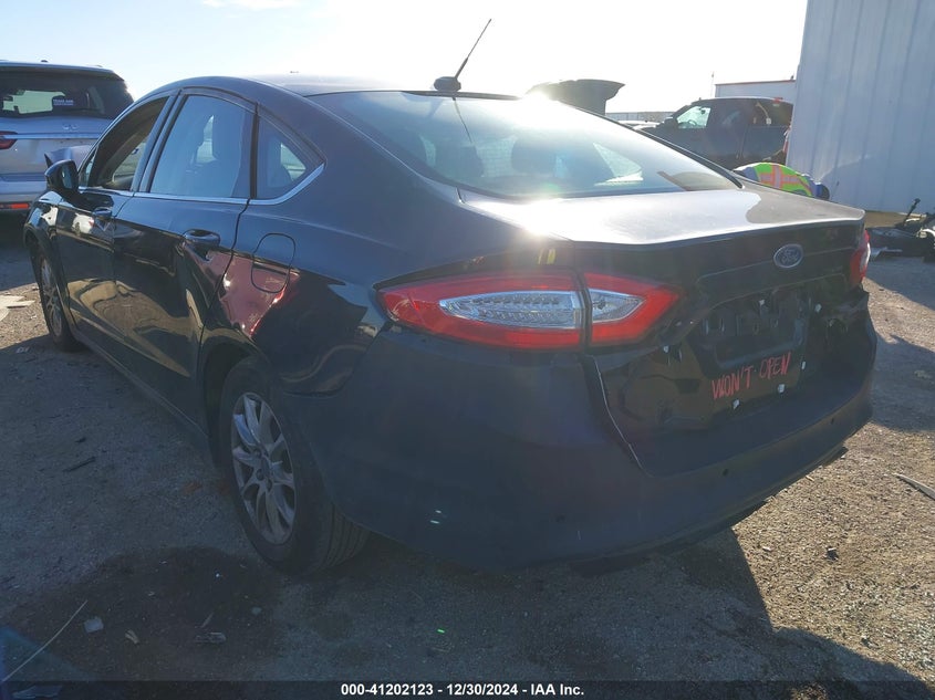 2016 FORD FUSION VIN: 3FA6P0G74GR224140