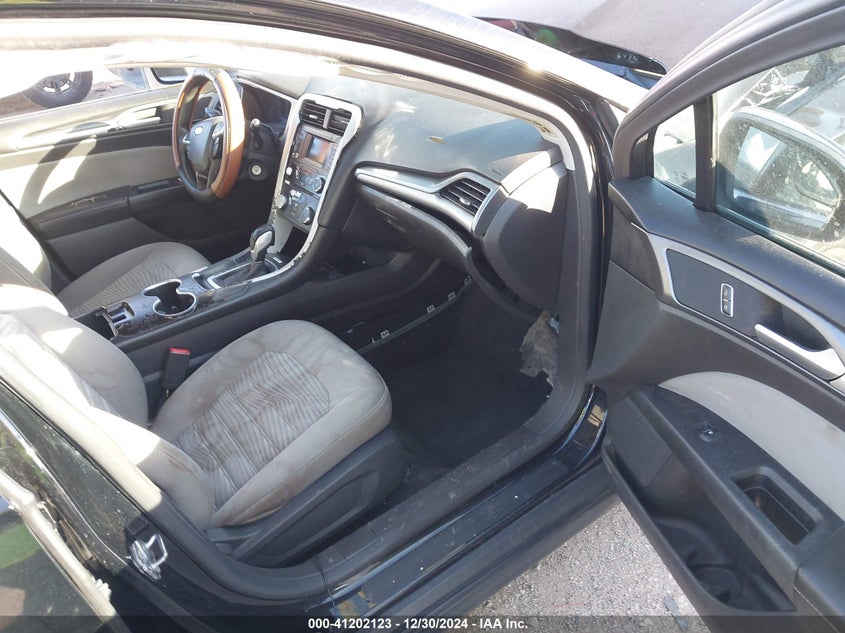 2016 FORD FUSION VIN: 3FA6P0G74GR224140