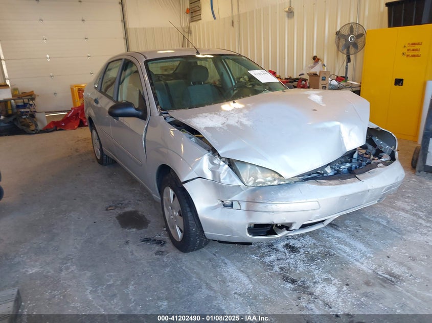 2007 FORD FOCUS VIN: 1FAHP34N77W357176