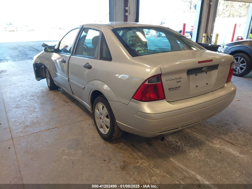 2007 FORD FOCUS VIN: 1FAHP34N77W357176
