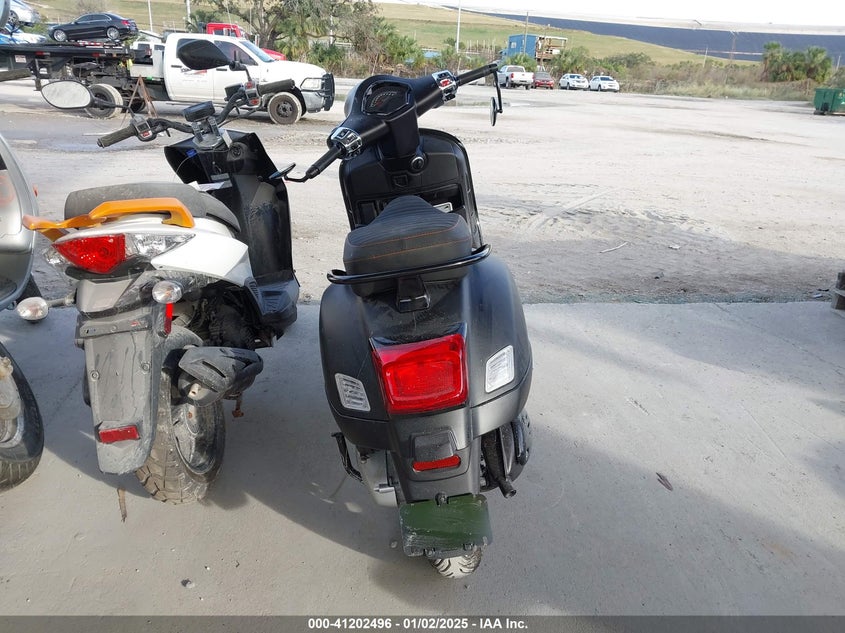 2024 VESPA GTS/SEI GIORNI 300 - ZAPMD39M8R5201057