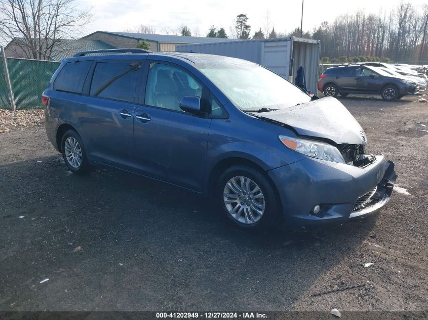 VIN 5TDYZ3DCXHS774960 2017 Toyota Sienna, Xle/Limited no.1