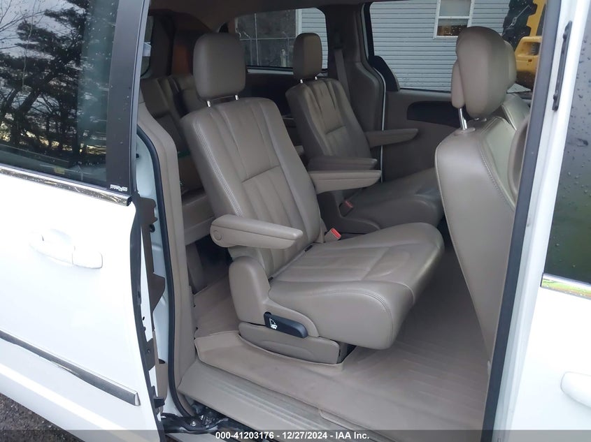 2014 CHRYSLER TOWN & COUNTRY TOURING - 2C4RC1BGXER113305