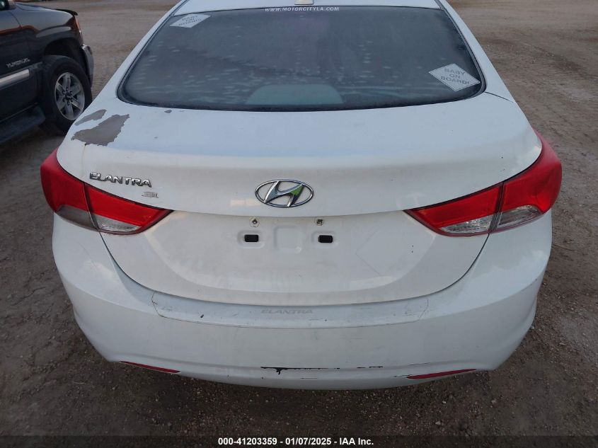 VIN 5NPDH4AE0DH263786 2013 Hyundai Elantra, Gls no.17