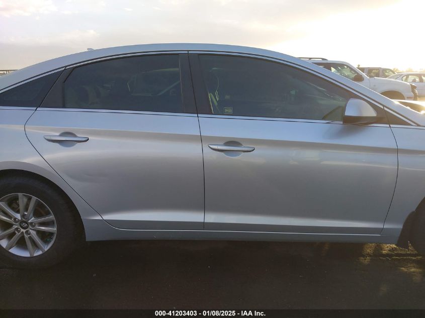 VIN 5NPE24AF9HH438542 2017 Hyundai Sonata, SE no.14