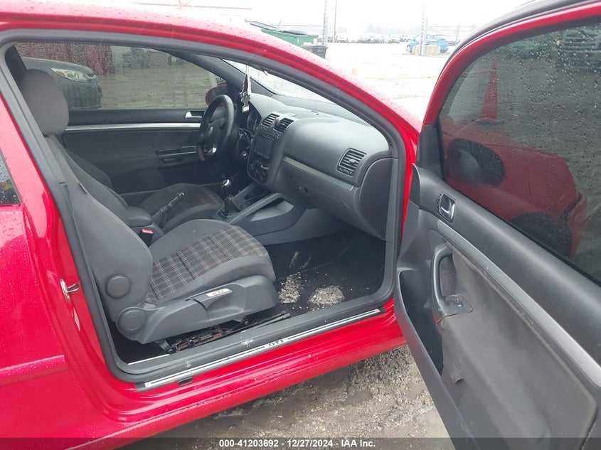 2008 VOLKSWAGEN GTI VIN: WVWEV71K58W236555