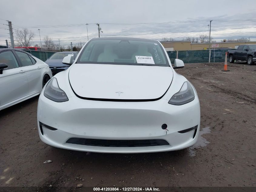 VIN 7SAYGDEF7NF367203 2022 TESLA MODEL Y no.12