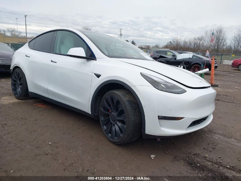 VIN 7SAYGDEF7NF367203 2022 TESLA MODEL Y no.1