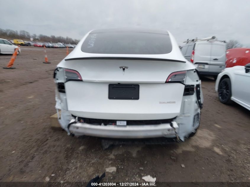 VIN 7SAYGDEF7NF367203 2022 TESLA MODEL Y no.6