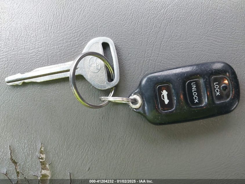 2000 Toyota Avalon Xl VIN: 04T1BF28B2YU08443 Lot: 41204232