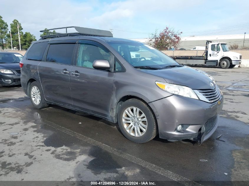 VIN 5TDYK3DCXFS556969 2015 TOYOTA SIENNA no.1