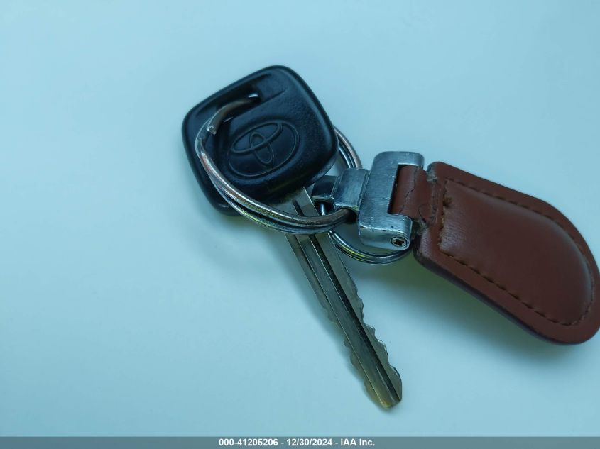 2004 Toyota Camry Le VIN: 4T1BE32K54U373598 Lot: 41205206