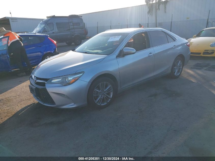 VIN 4T1BF1FK0FU036855 2015 Toyota Camry, SE no.2