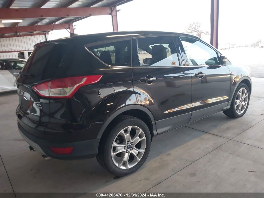 VIN 1FMCU9HX7DUD19557 2013 FORD ESCAPE no.4