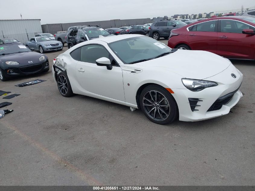 VIN JF1ZNAA11H9711385 2017 TOYOTA 86 no.1