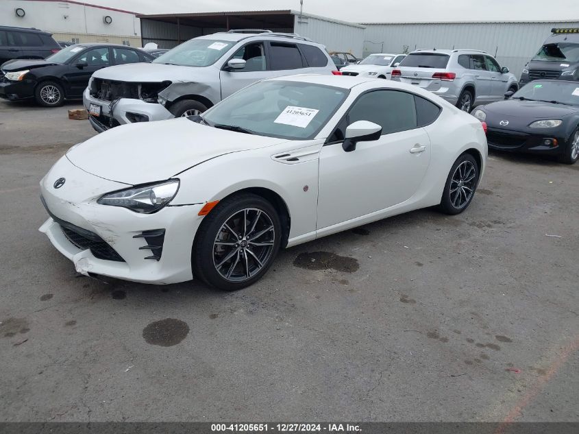 VIN JF1ZNAA11H9711385 2017 TOYOTA 86 no.2