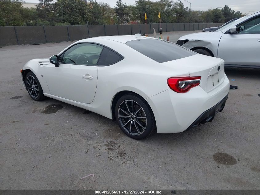 VIN JF1ZNAA11H9711385 2017 TOYOTA 86 no.3