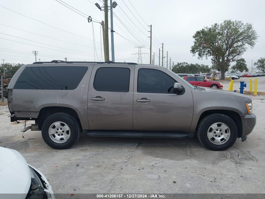 2014 CHEVROLET SUBURBAN 1500 LT - 1GNSCJE00ER223552
