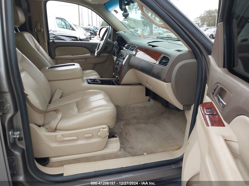 2014 CHEVROLET SUBURBAN 1500 LT - 1GNSCJE00ER223552