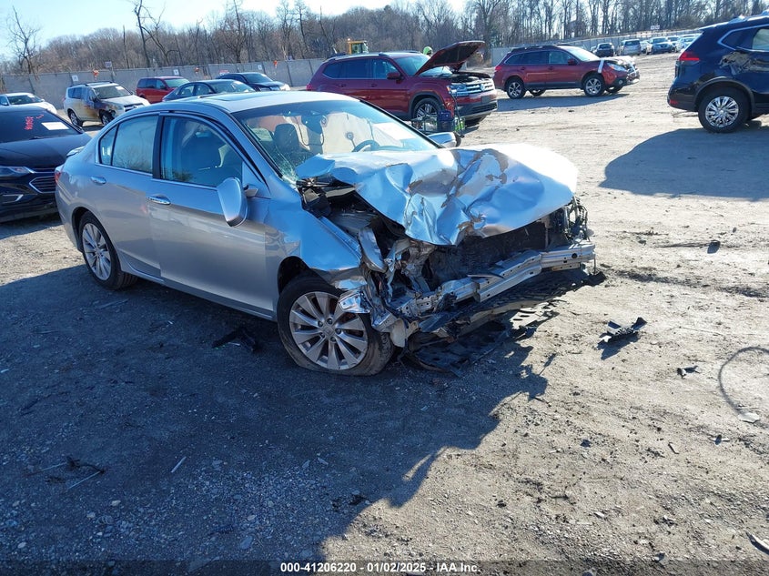 2013 HONDA ACCORD VIN: 1HGCR2F84DA031765