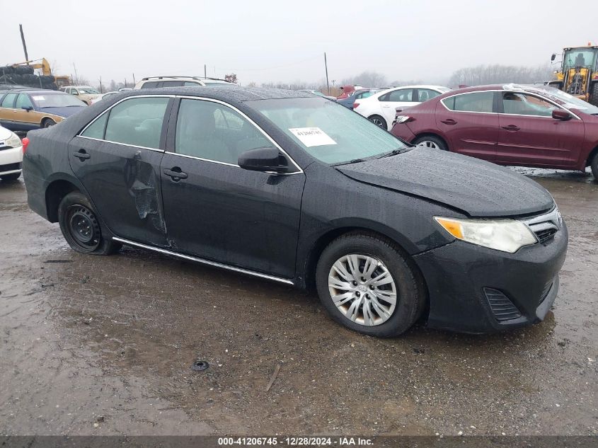 VIN 4T1BF1FK6EU413400 2014 TOYOTA CAMRY no.1