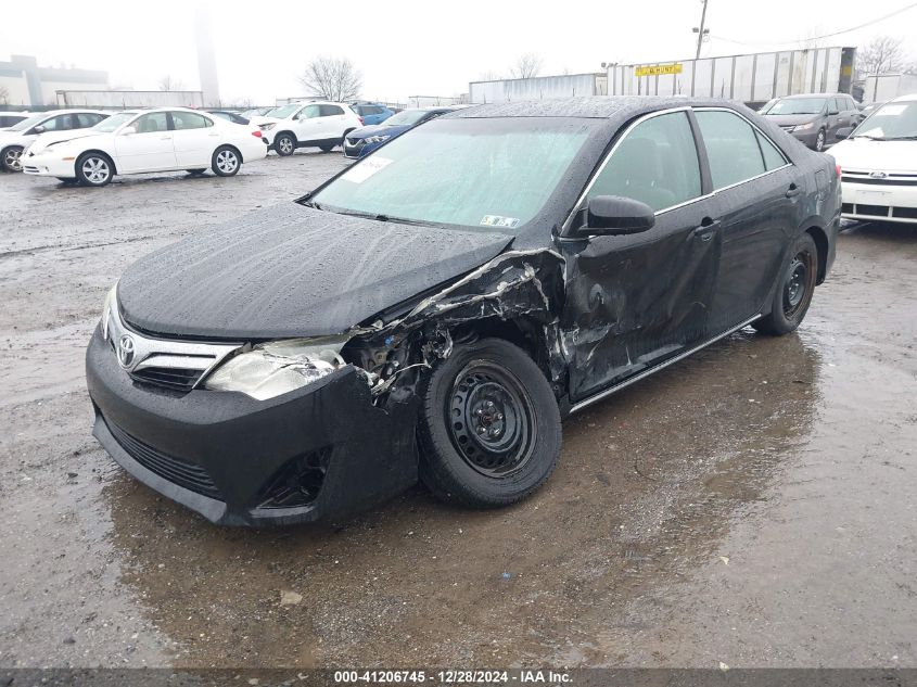 VIN 4T1BF1FK6EU413400 2014 TOYOTA CAMRY no.2