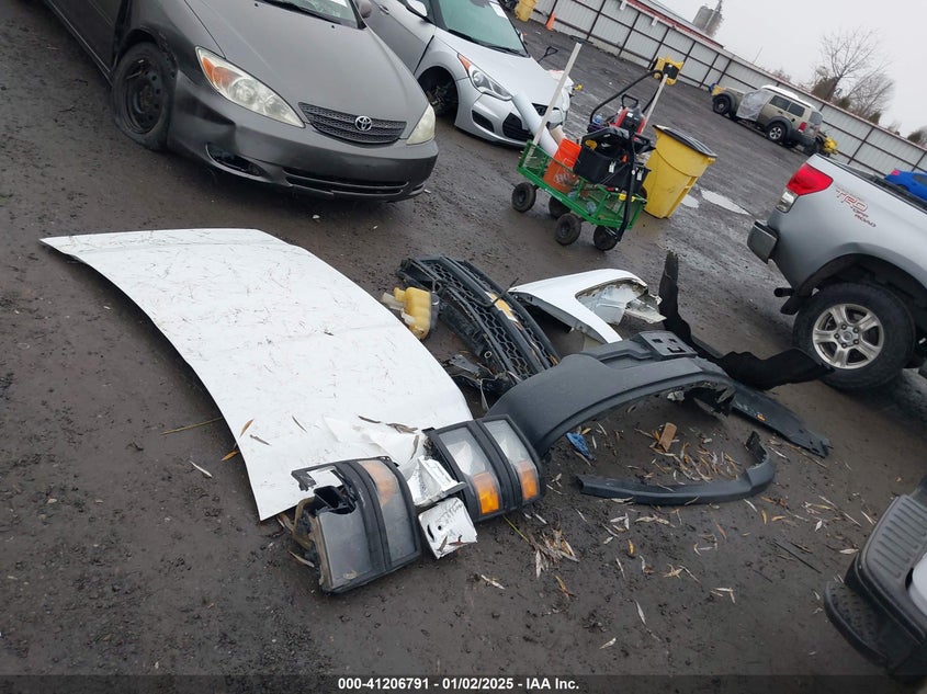 2014 CHEVROLET SILVERADO 1500 WORK TRUCK 1WT - 1GCNCPEH8EZ284629