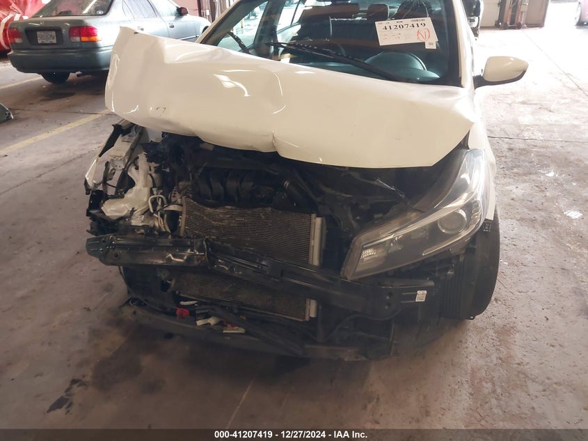2018 KIA FORTE VIN: 3KPFL4A77JE278181