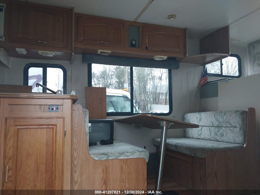 1997 Ford Econoline E450 Super Duty Cutwy Rv VIN: 1FDLE40S2VHA30970 Lot: 41207821