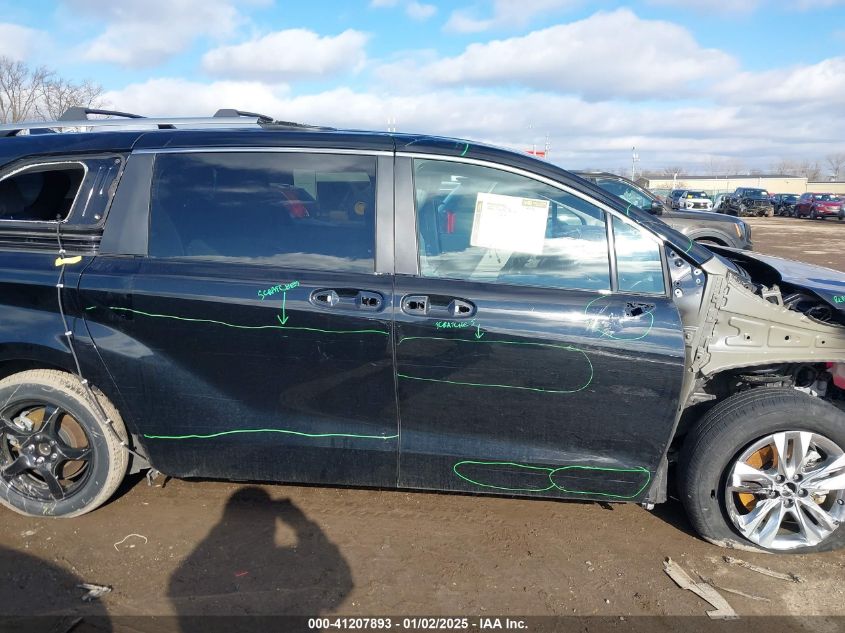 VIN 5TDZRKEC8NS128924 2022 TOYOTA SIENNA no.14