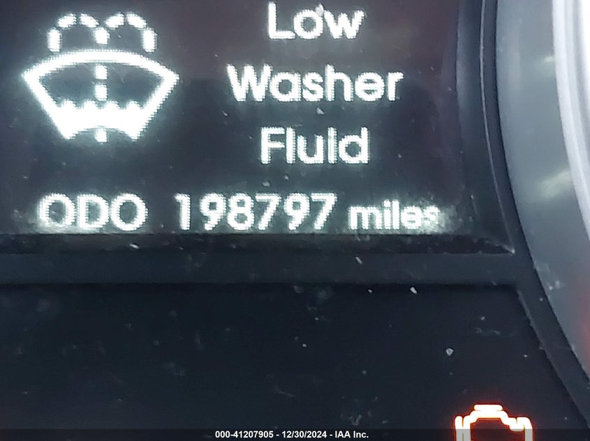 2011 HYUNDAI SONATA VIN: 5NPEB4AC5BH051757