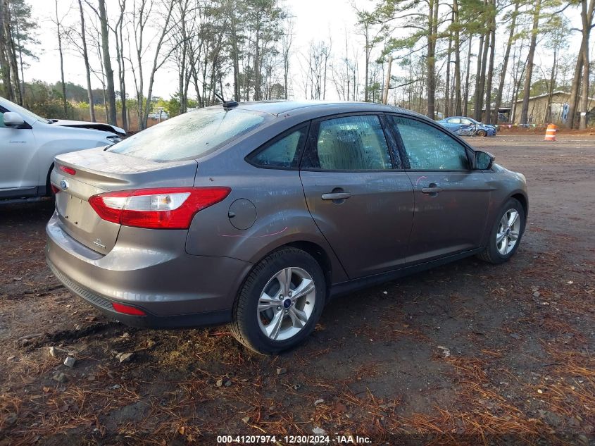 VIN 1FADP3F23DL330667 2013 Ford Focus, SE no.4