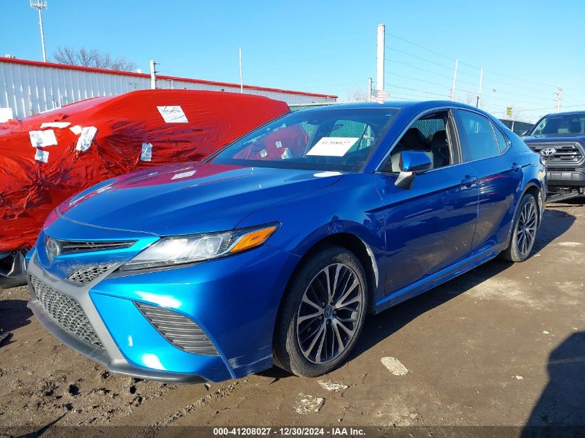 VIN 4T1B11HKXJU128401 2018 TOYOTA CAMRY no.2