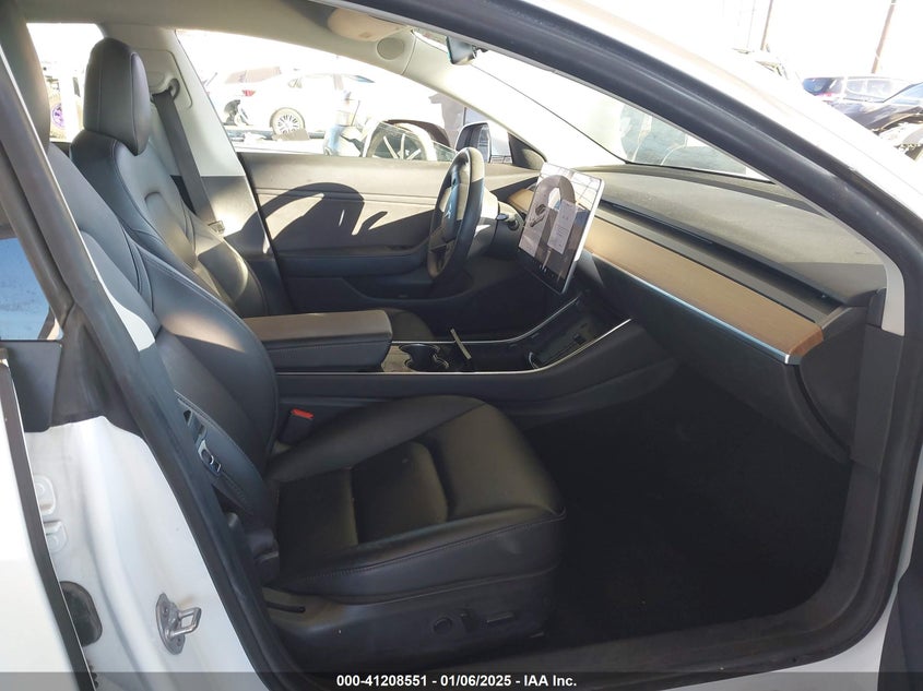 2019 TESLA MODEL 3 VIN: 5YJ3E1EA7KF437908