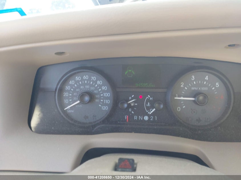 2009 MERCURY GRAND MARQUIS VIN: 2MEHM75V89X613940