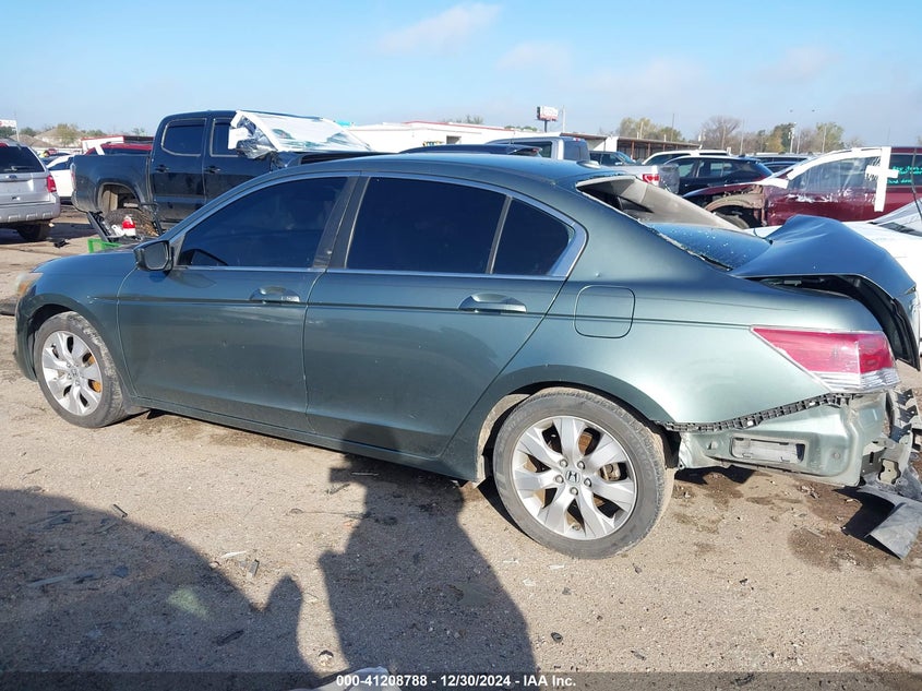 2008 HONDA ACCORD VIN: 1HGCP26828A162219