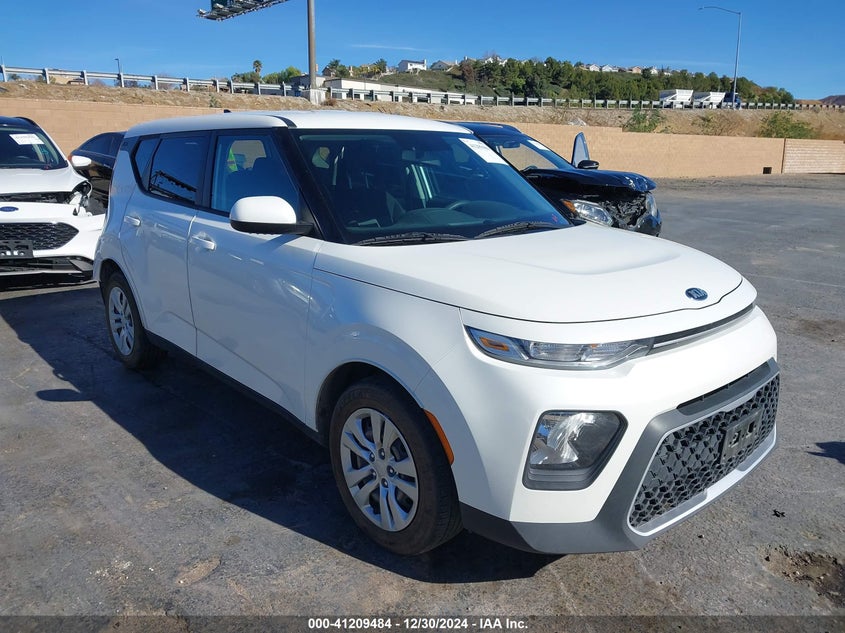2021 KIA SOUL  (VIN: KNDJ23AU1M7740493)