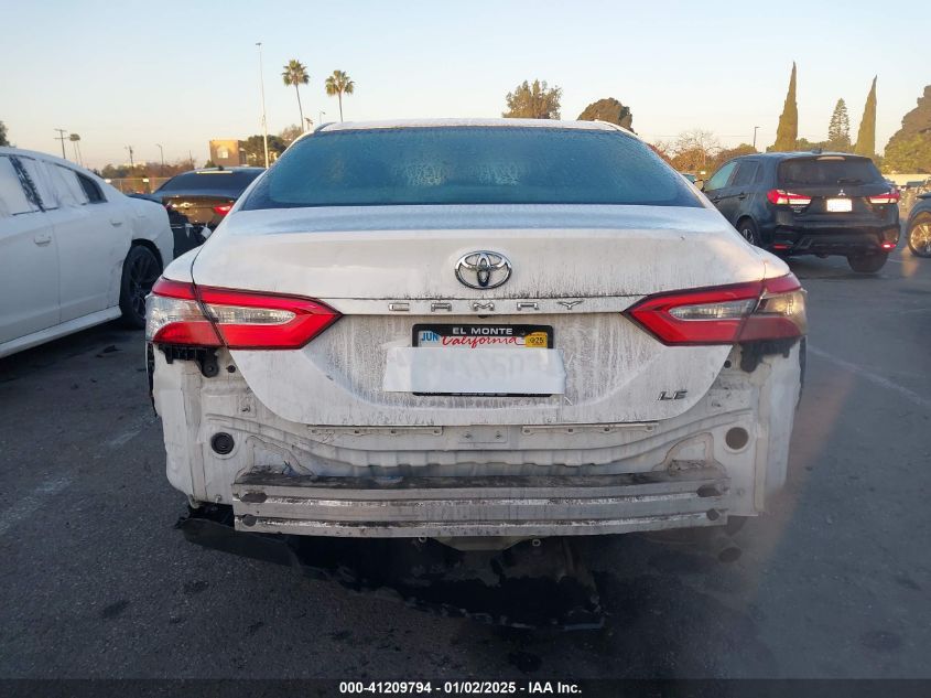 VIN 4T1B11HK3JU615357 2018 Toyota Camry, LE no.16