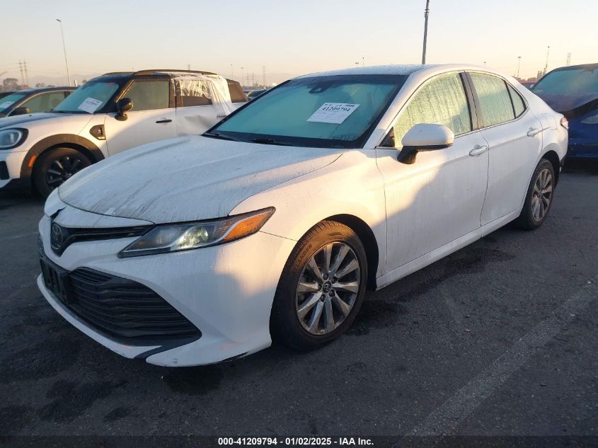 VIN 4T1B11HK3JU615357 2018 Toyota Camry, LE no.2