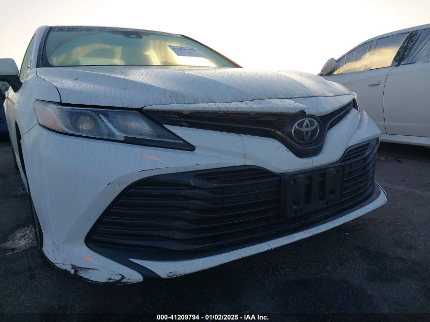 VIN 4T1B11HK3JU615357 2018 Toyota Camry, LE no.6