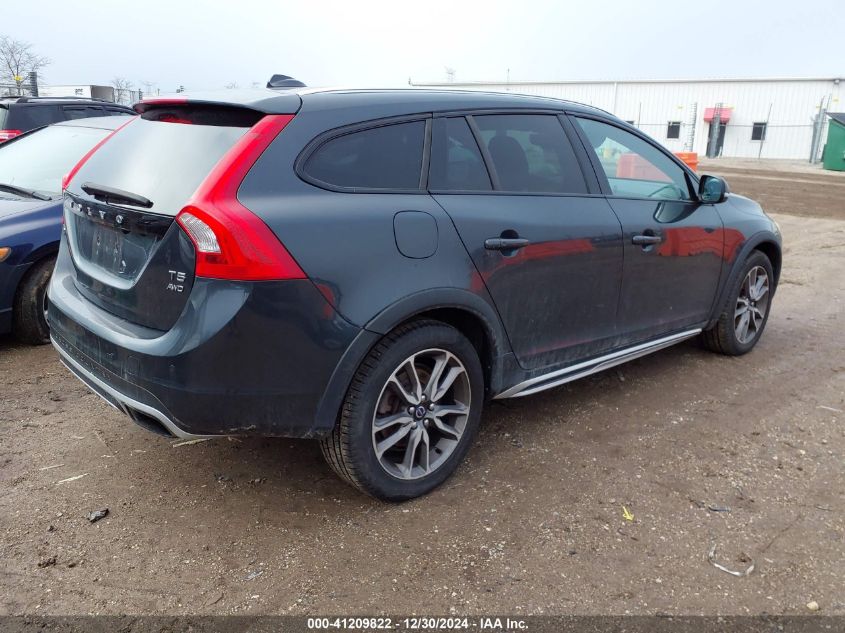 VIN YV4612HK7F1000165 2015 VOLVO V60 CROSS COUNTRY no.4