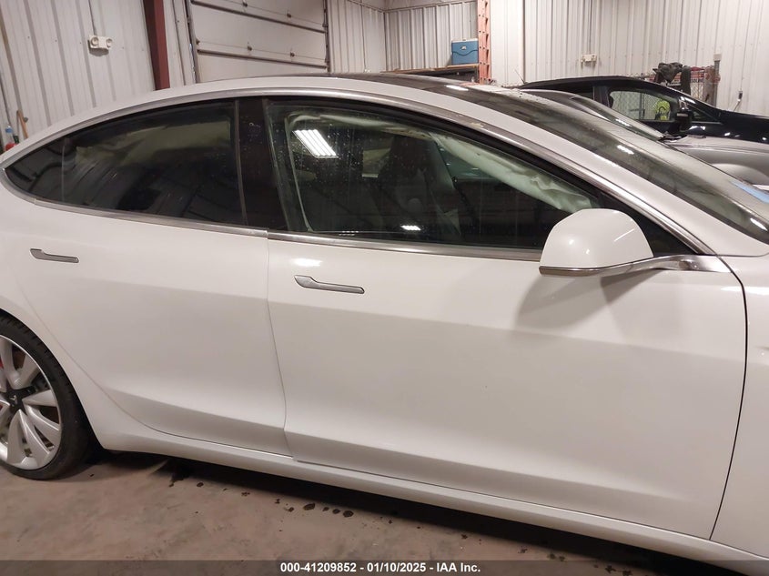 VIN 5YJ3E1EB5JF084446 2018 TESLA MODEL 3 LONG RANGE/PERFORMANCE