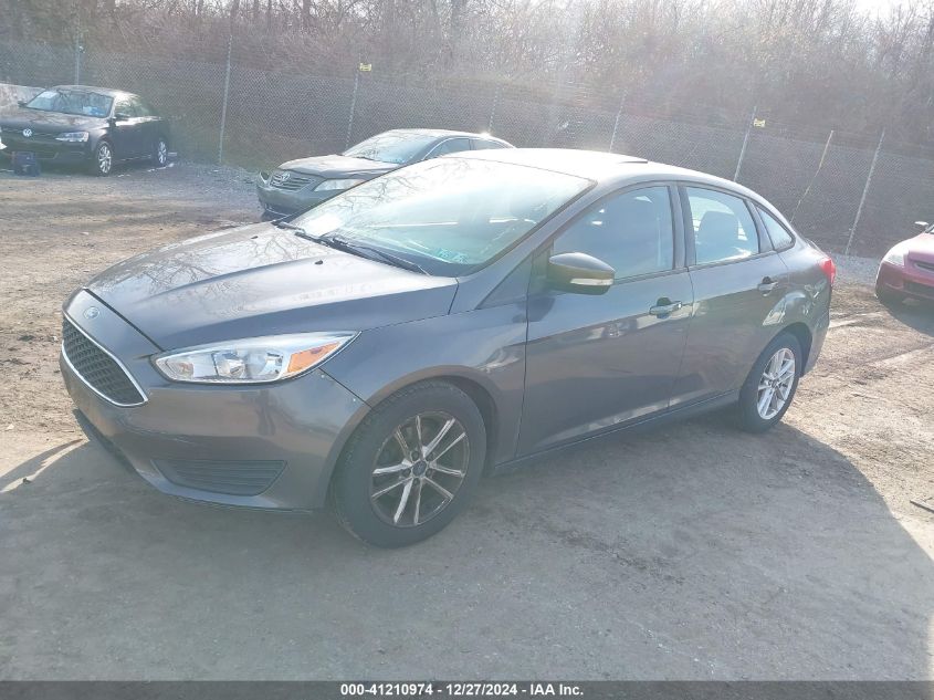 VIN 1FADP3F29FL303928 2015 FORD FOCUS no.2