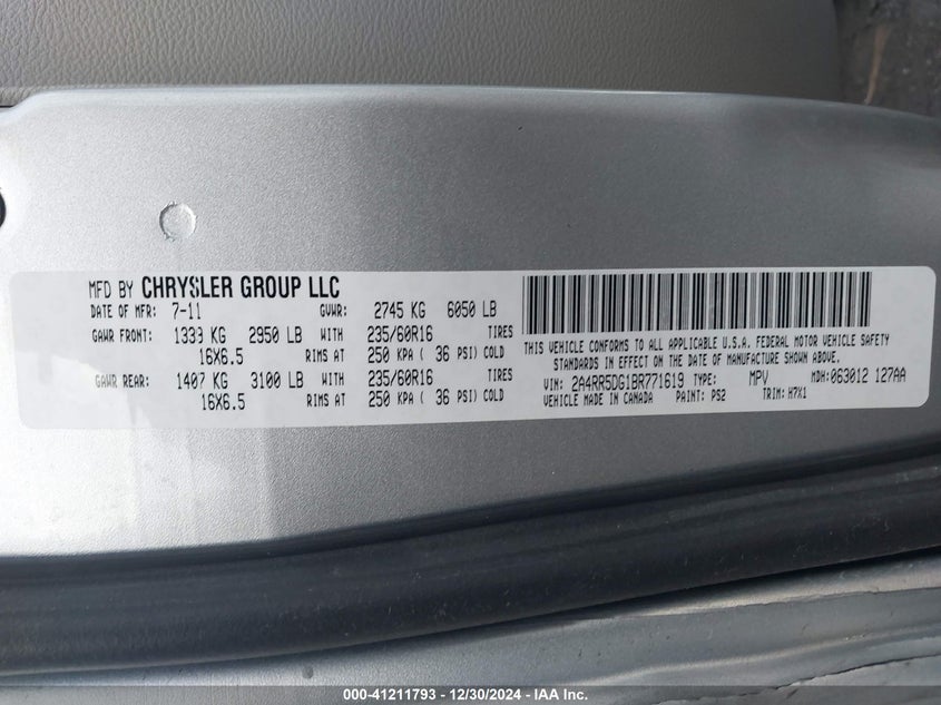 2011 CHRYSLER TOWN & COUNTRY VIN: 2A4RR5DG1BR771619