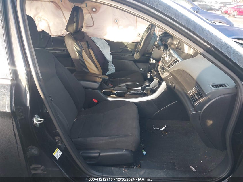 2015 HONDA ACCORD VIN: 1HGCR2F74FA213850