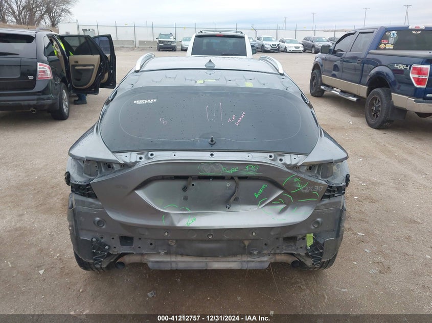 2017 INFINITI QX30 PREMIUM - SJKCH5CP3HA027322