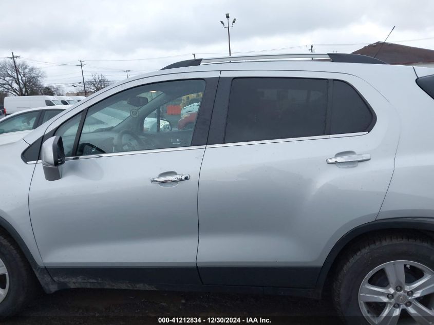 VIN 3GNCJLSB1KL383244 2019 Chevrolet Trax, LT no.14