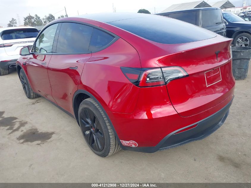 VIN 7SAYGDED7RF052678 2024 Tesla Model Y no.3