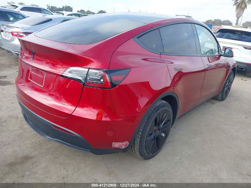 VIN 7SAYGDED7RF052678 2024 Tesla Model Y no.4