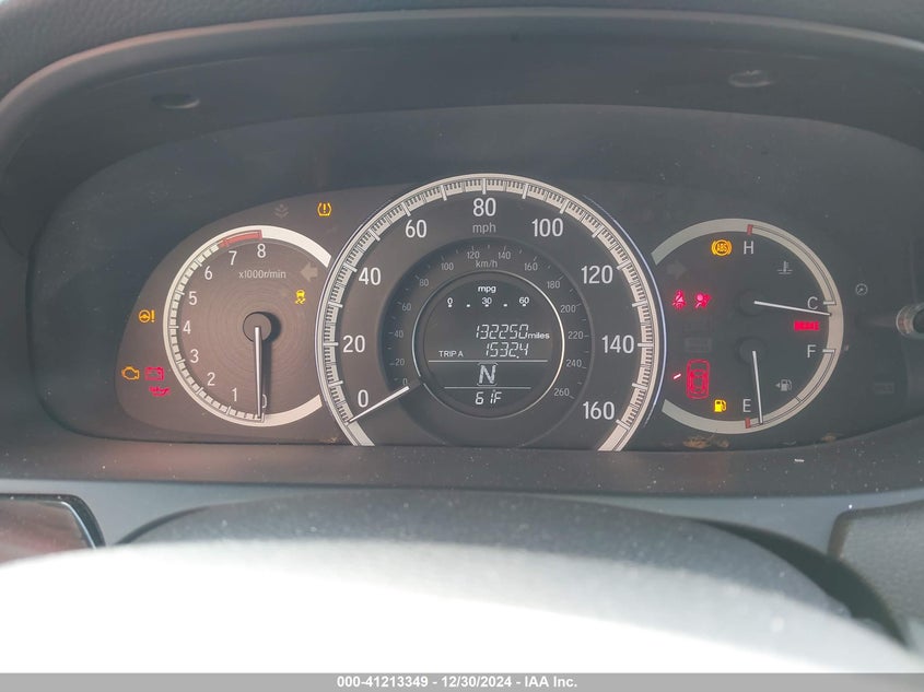 2016 HONDA ACCORD VIN: 1HGCR2F35GA147016